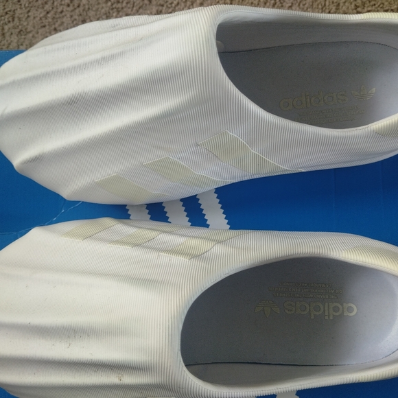 MEN SHOES - Picture 3 of 6